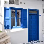 Traditional Studio Apartament